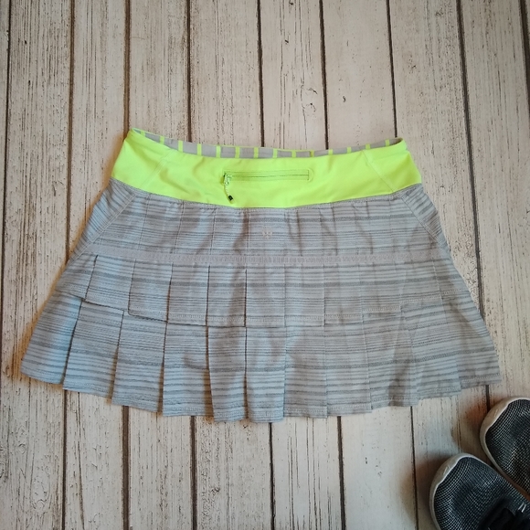 Lululemon Pace Setter Skirt - Silver Spoon WAFS